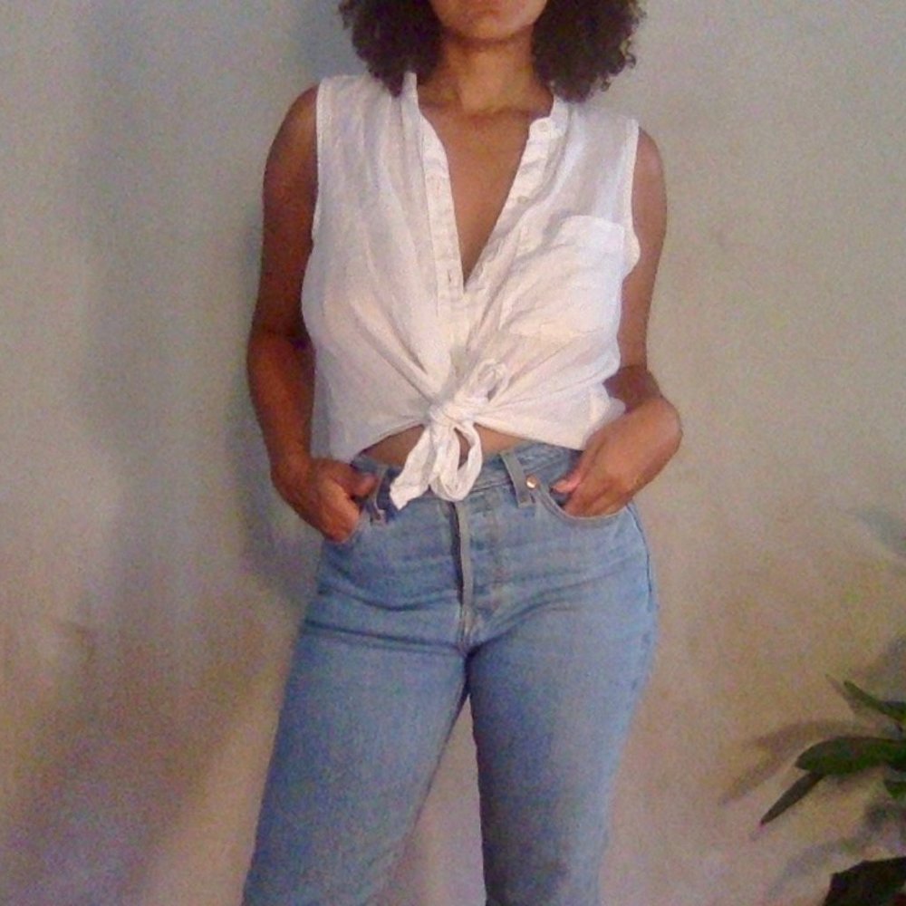 Gap white cotton tie front sleeveless top